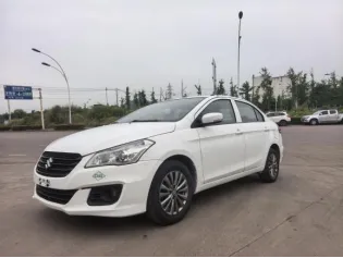 Changan Suzuki CNG + Vettura tal--karburant doppju tal-Gażolina